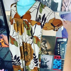 VINTAGE NEW MOD Boho 1960’s style Hippy slinky Floral tunic dress olive green